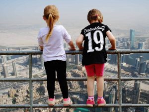 10 fun things to do in Dubai. Find ideas for activities. United Arab Emirates, outdoor activities, top 10 things to experience in Dubai. #dubai #uae #dubaiwithkids #familyvacation #cityguide #familytravel #traveltips