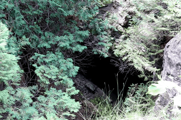 Travel Canada | Bonnechere Caves are a show cave in the Ottawa Valley, Ontario, Canada. The caves are easily visited with kids. At less than 2hrs from Ottawa, it is makes for a great day trip when visiting Canada's capital.