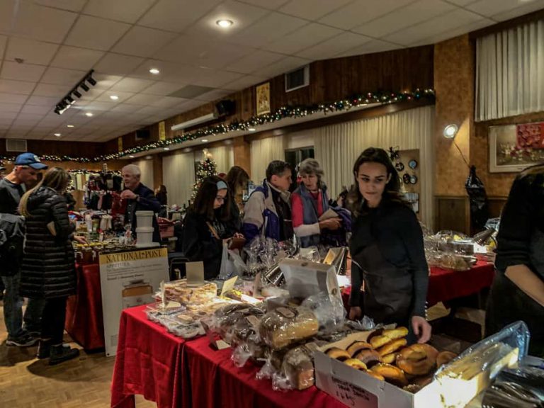 Weihnachtsmarkt German Christmas Market in Ottawa • Tapped Out Travellers