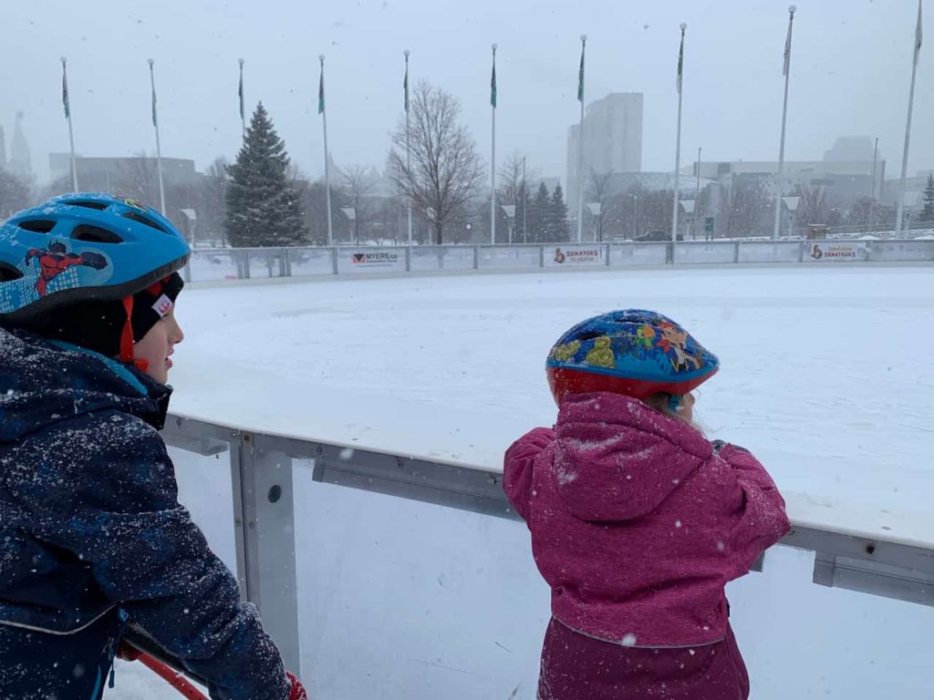 Winterlude in Ottawa is the ultimate Canadian winterfest. Guide to how to explore and enjoy Winterlude, including best foods to eat and festival activities. #Canada #winter #snowplay
